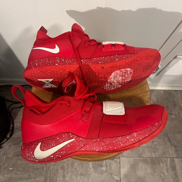 Nike Red and White Athletic Sneakers PG 2.5 University Red - Picture 3 of 6